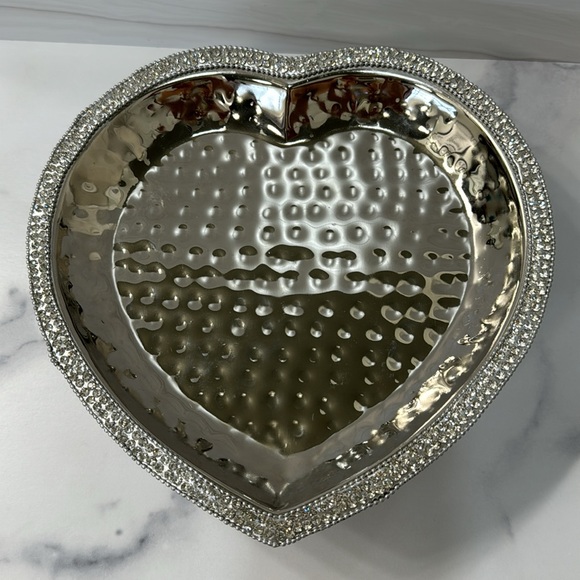 India Handicrafts heart shaped Beaded Hammered Silver tone Metal Tray Platter - Picture 7 of 12